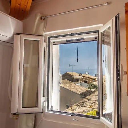 Appartement Attic In Corfu Town Centre