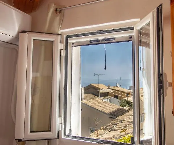Апартаменты Attic In Corfu Town Centre