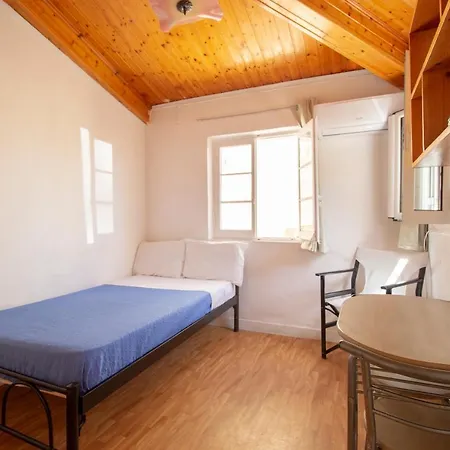 Attic In Corfu Town Centre Apartament *